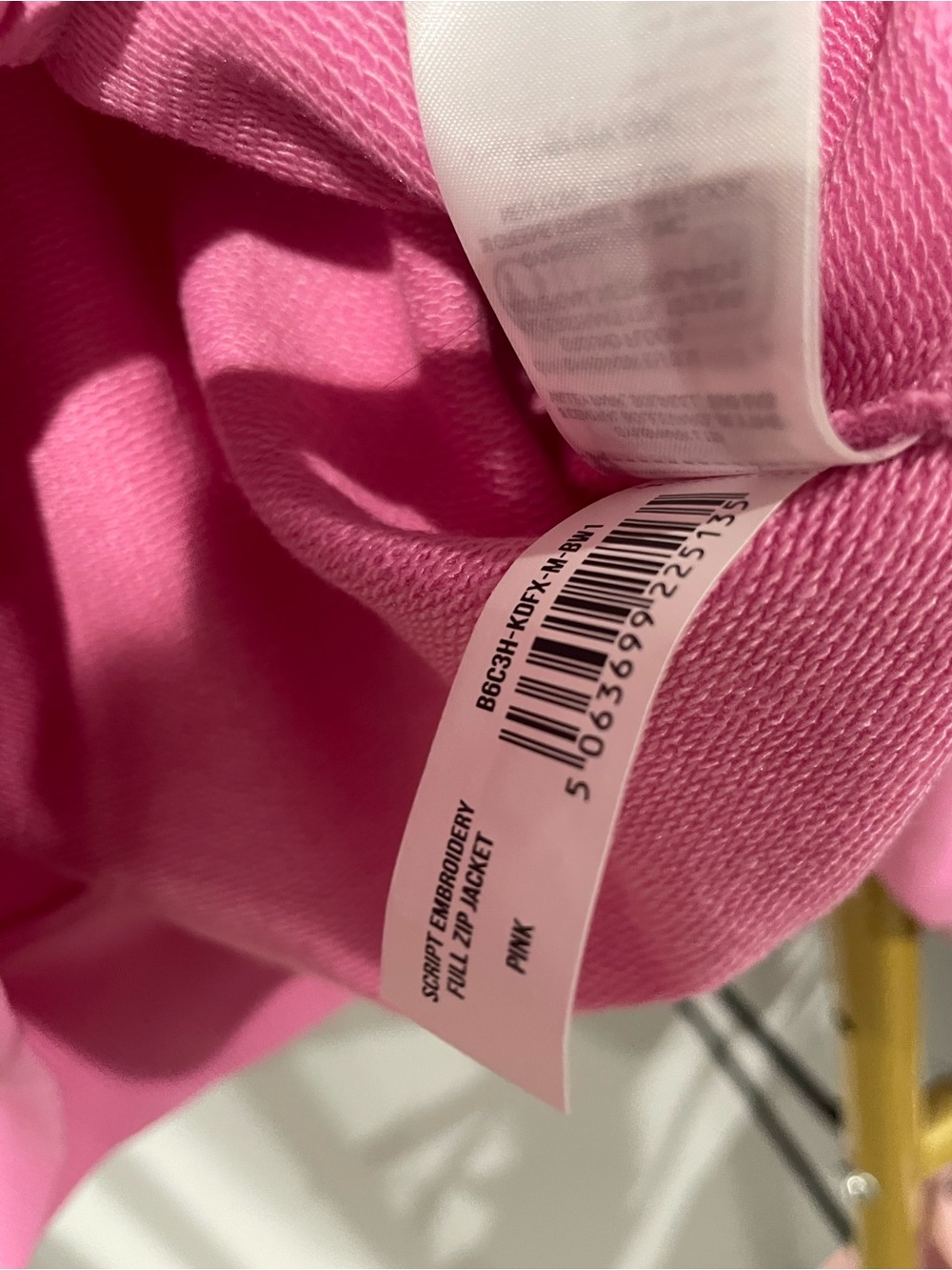 NWT! GYMSHARK Bratz Script Embroidery Full Zip Jacket in Focus Pink size Medium - Picture 10 of 13